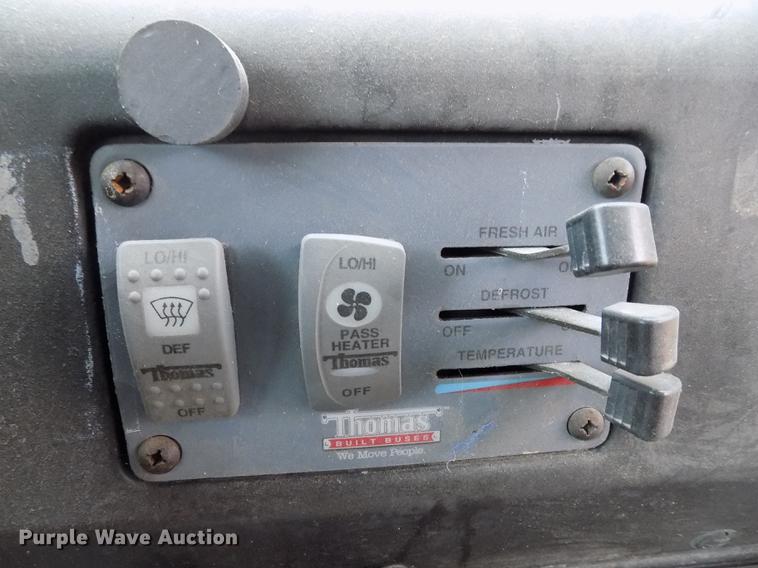 image for item DD3498 2001 Thomas Built Saf-T-Liner MVP EF school bus