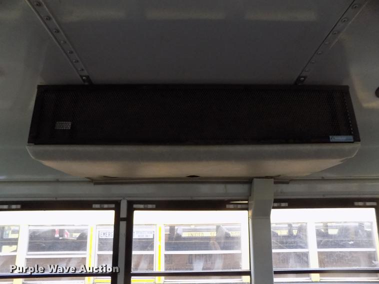 image for item DD3498 2001 Thomas Built Saf-T-Liner MVP EF school bus