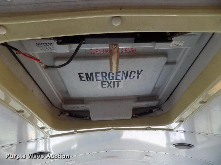 image for item DD3498 2001 Thomas Built Saf-T-Liner MVP EF school bus