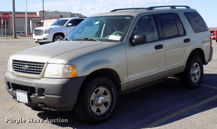 image for item DD3502 2003 Ford Explorer SUV
