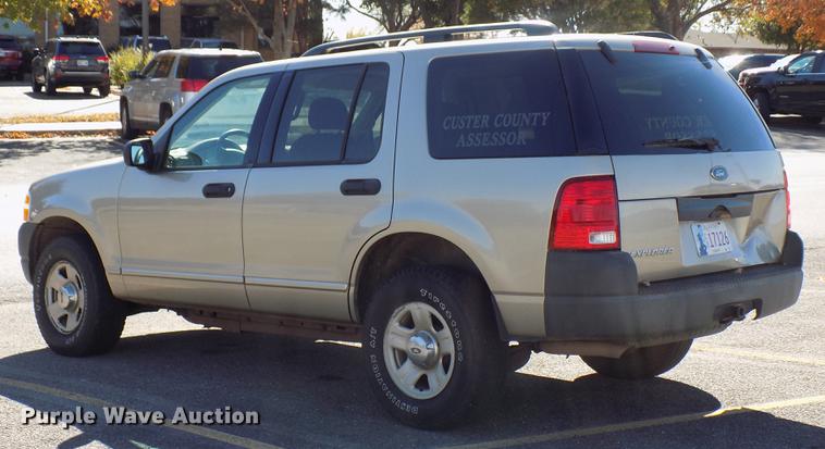 image for item DD3502 2003 Ford Explorer SUV