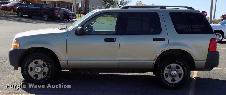 image for item DD3502 2003 Ford Explorer SUV