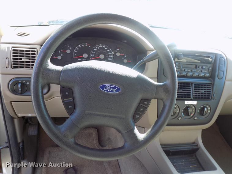 image for item DD3502 2003 Ford Explorer SUV