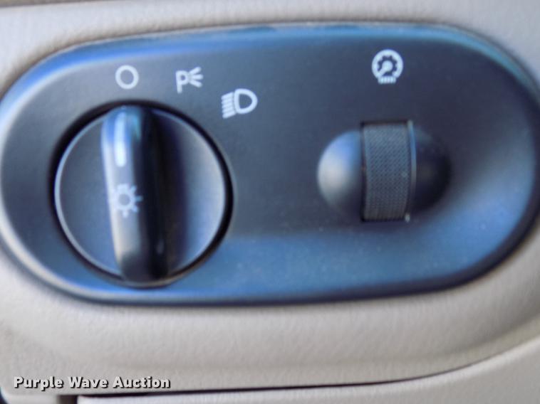 image for item DD3502 2003 Ford Explorer SUV