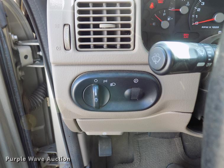 image for item DD3502 2003 Ford Explorer SUV