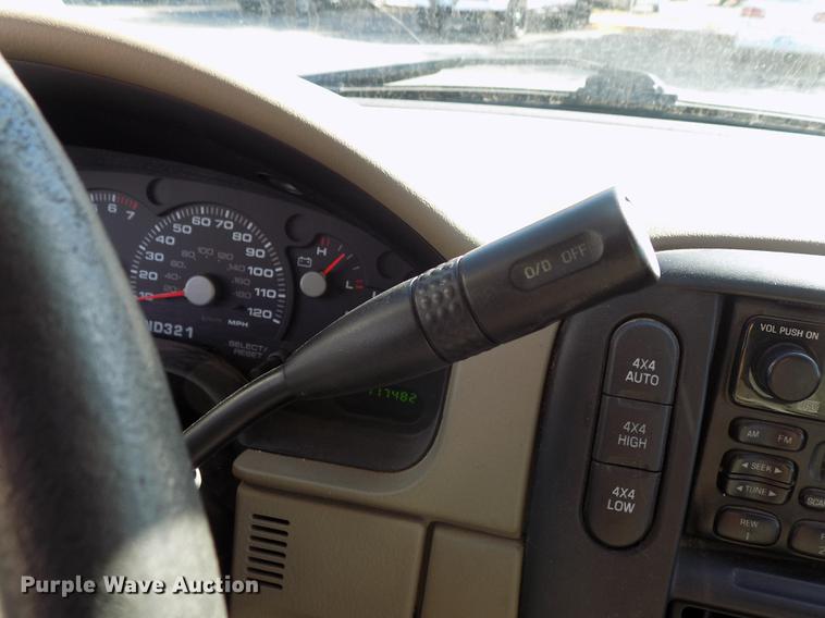 image for item DD3502 2003 Ford Explorer SUV