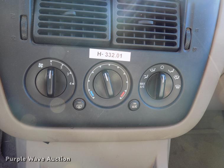 image for item DD3502 2003 Ford Explorer SUV