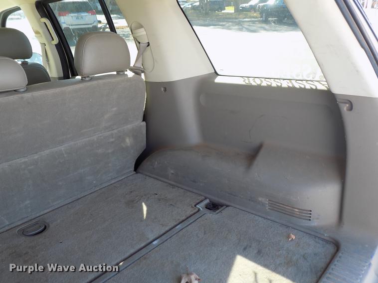 image for item DD3502 2003 Ford Explorer SUV