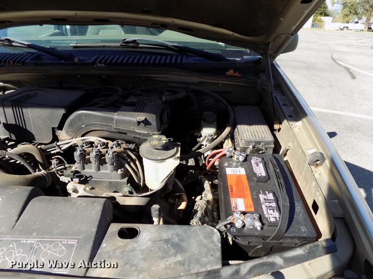 image for item DD3502 2003 Ford Explorer SUV