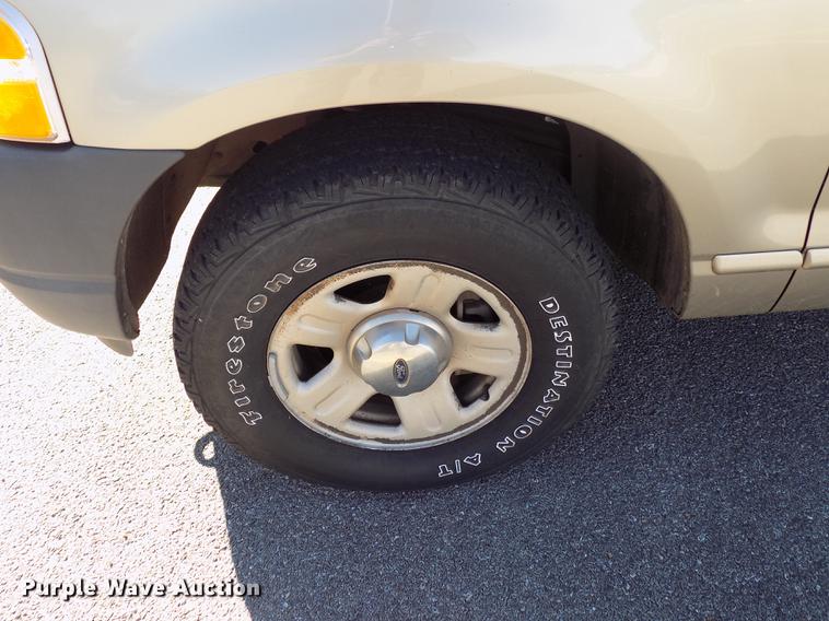 image for item DD3502 2003 Ford Explorer SUV