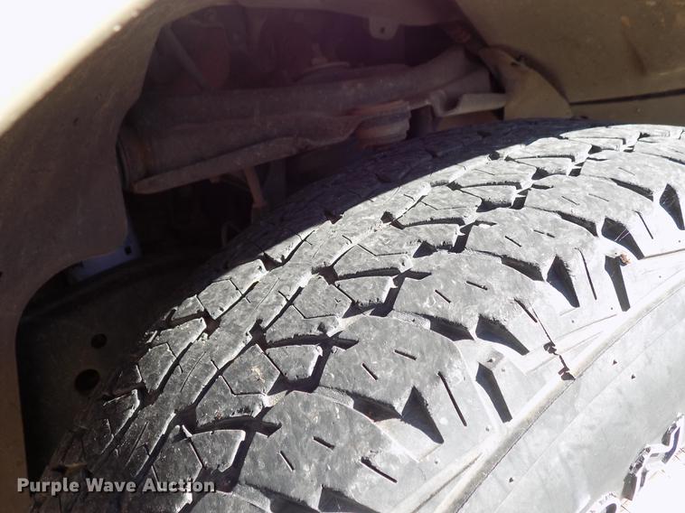 image for item DD3502 2003 Ford Explorer SUV