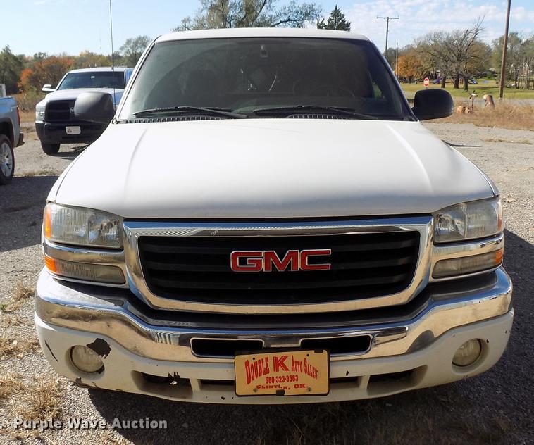 image for item DD3503 2004 GMC Sierra 1500 Ext. Cab pickup truck