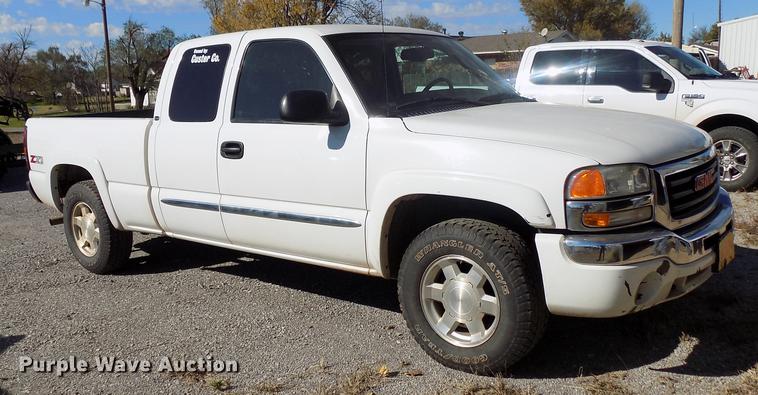 image for item DD3503 2004 GMC Sierra 1500 Ext. Cab pickup truck