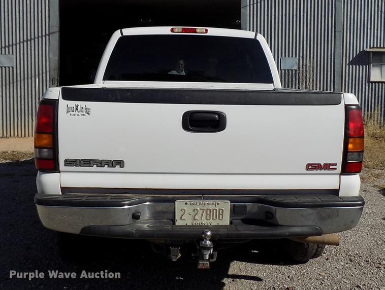 image for item DD3503 2004 GMC Sierra 1500 Ext. Cab pickup truck