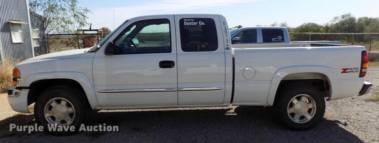image for item DD3503 2004 GMC Sierra 1500 Ext. Cab pickup truck