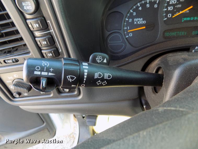 image for item DD3503 2004 GMC Sierra 1500 Ext. Cab pickup truck