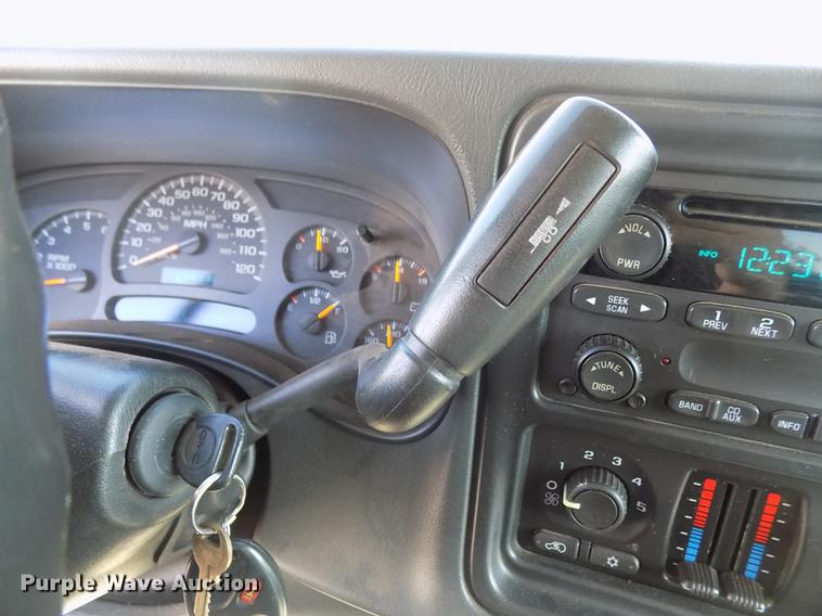 image for item DD3503 2004 GMC Sierra 1500 Ext. Cab pickup truck