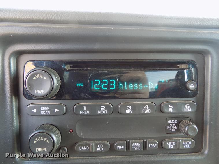 image for item DD3503 2004 GMC Sierra 1500 Ext. Cab pickup truck