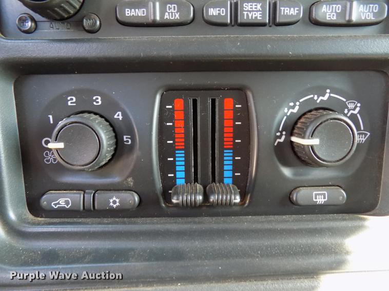 image for item DD3503 2004 GMC Sierra 1500 Ext. Cab pickup truck