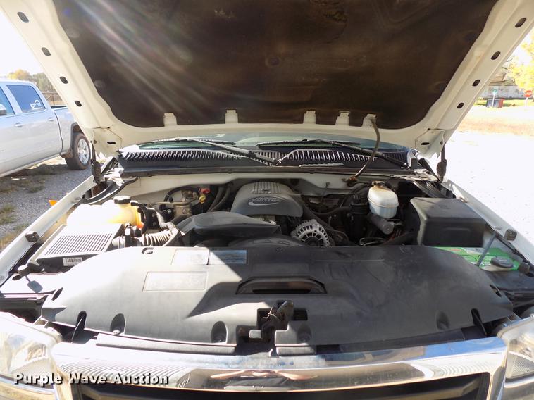 image for item DD3503 2004 GMC Sierra 1500 Ext. Cab pickup truck