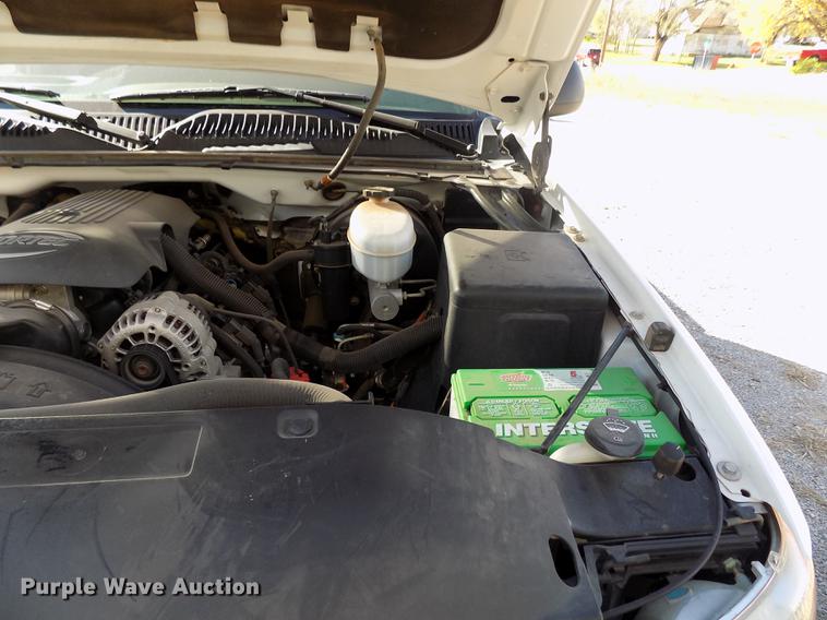 image for item DD3503 2004 GMC Sierra 1500 Ext. Cab pickup truck