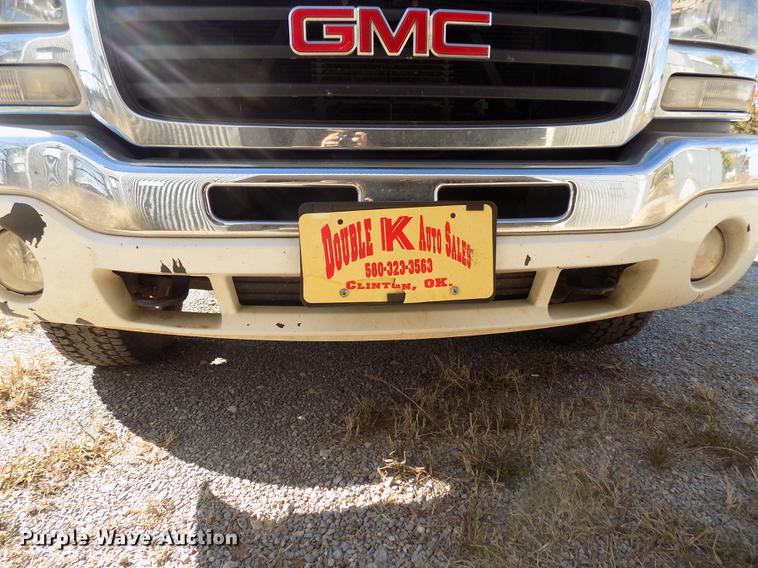 image for item DD3503 2004 GMC Sierra 1500 Ext. Cab pickup truck