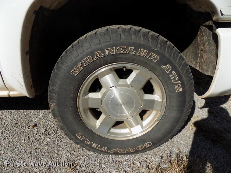 image for item DD3503 2004 GMC Sierra 1500 Ext. Cab pickup truck