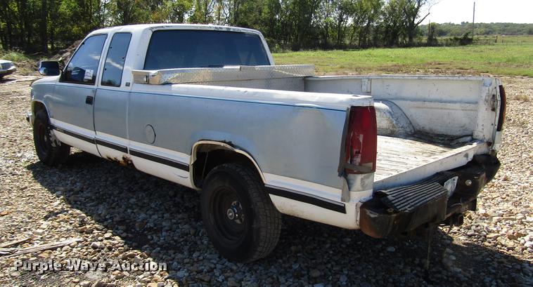 image for item DD3711 1992 Chevrolet 1500 Ext. Cab pickup truck