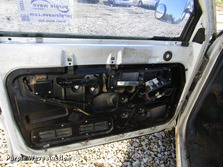 image for item DD3711 1992 Chevrolet 1500 Ext. Cab pickup truck