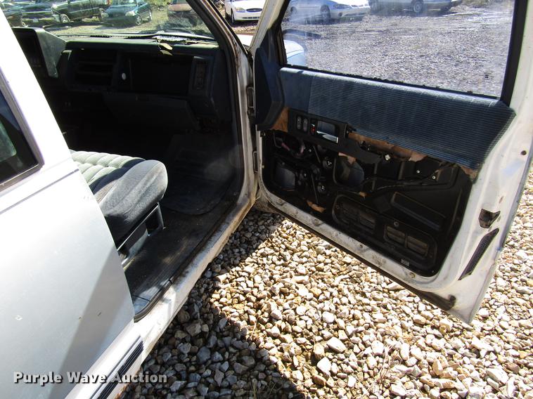 image for item DD3711 1992 Chevrolet 1500 Ext. Cab pickup truck