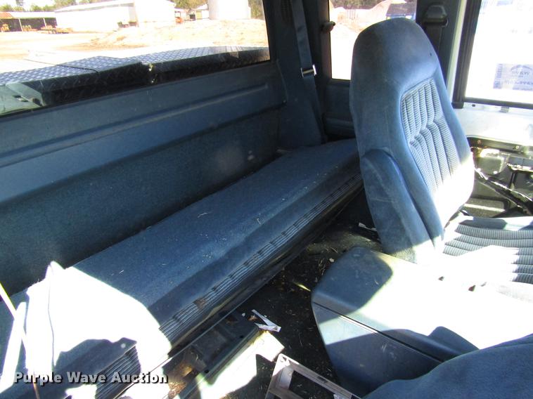 image for item DD3711 1992 Chevrolet 1500 Ext. Cab pickup truck