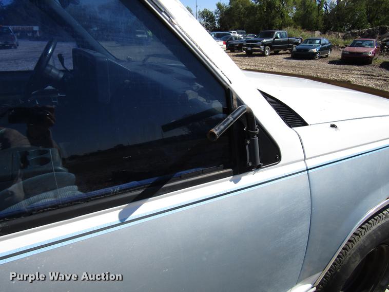 image for item DD3711 1992 Chevrolet 1500 Ext. Cab pickup truck