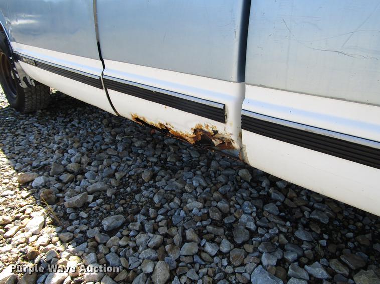 image for item DD3711 1992 Chevrolet 1500 Ext. Cab pickup truck