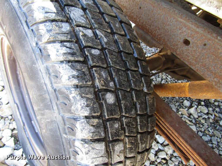 image for item DD3711 1992 Chevrolet 1500 Ext. Cab pickup truck