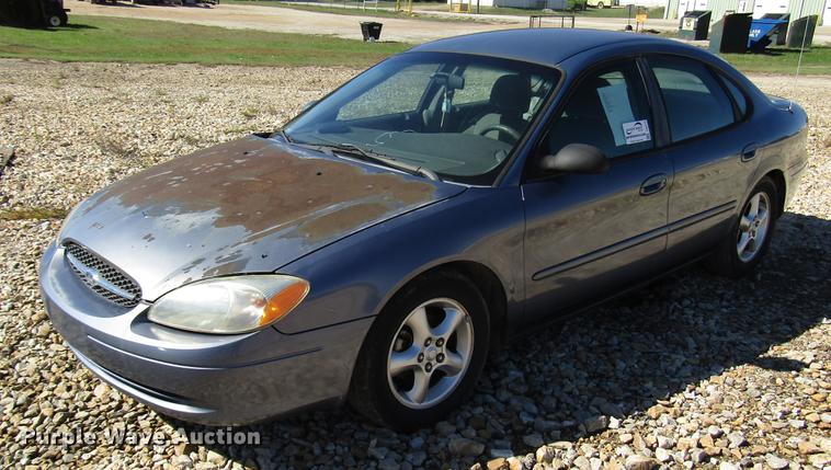 image for item DD3712 2000 Ford Taurus