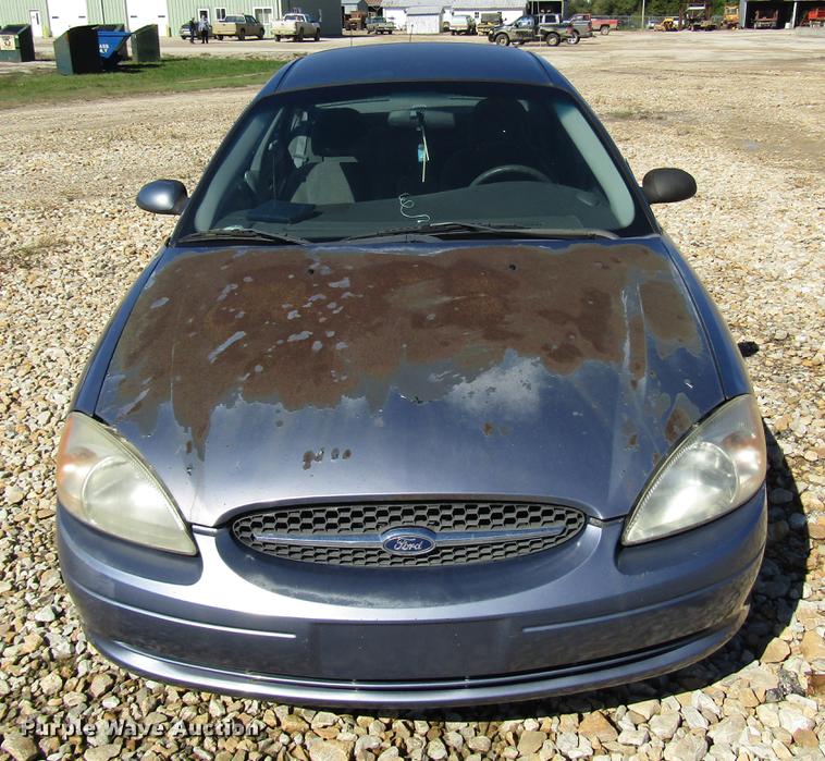 image for item DD3712 2000 Ford Taurus