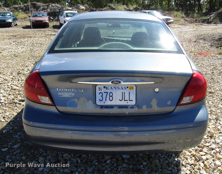 image for item DD3712 2000 Ford Taurus