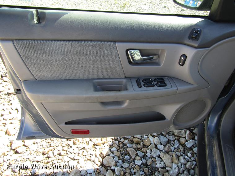 image for item DD3712 2000 Ford Taurus