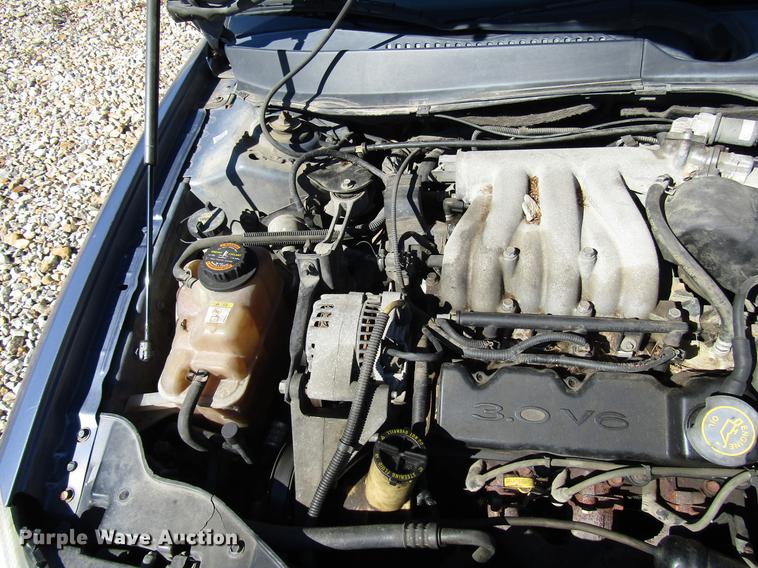 image for item DD3712 2000 Ford Taurus