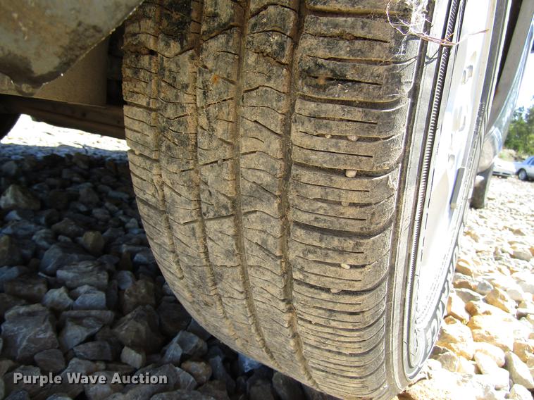 image for item DD3712 2000 Ford Taurus