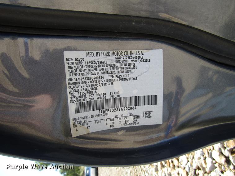 image for item DD3712 2000 Ford Taurus