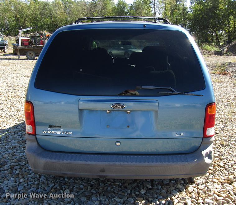 image for item DD3714 2001 Ford Windstar van