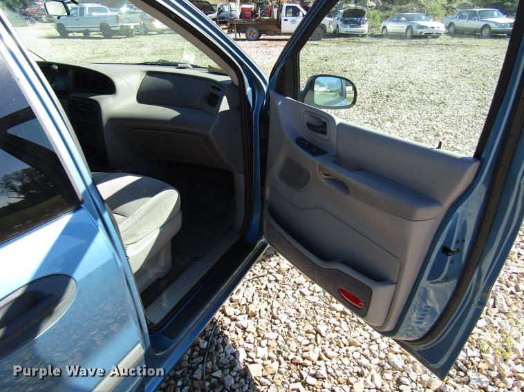 image for item DD3714 2001 Ford Windstar van