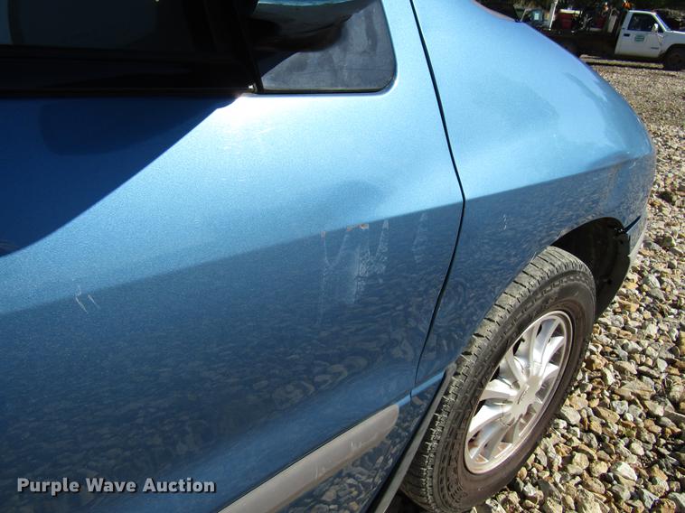 image for item DD3714 2001 Ford Windstar van