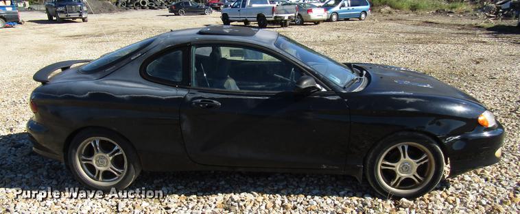 image for item DD3715 1997 Hyundai Tiburon