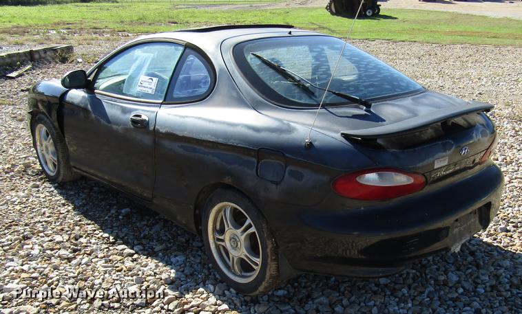 image for item DD3715 1997 Hyundai Tiburon