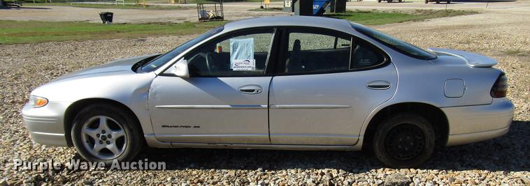 image for item DD3716 2001 Pontiac Grand Prix