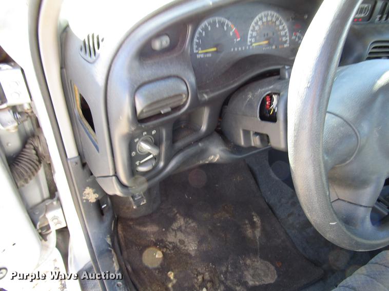 image for item DD3716 2001 Pontiac Grand Prix