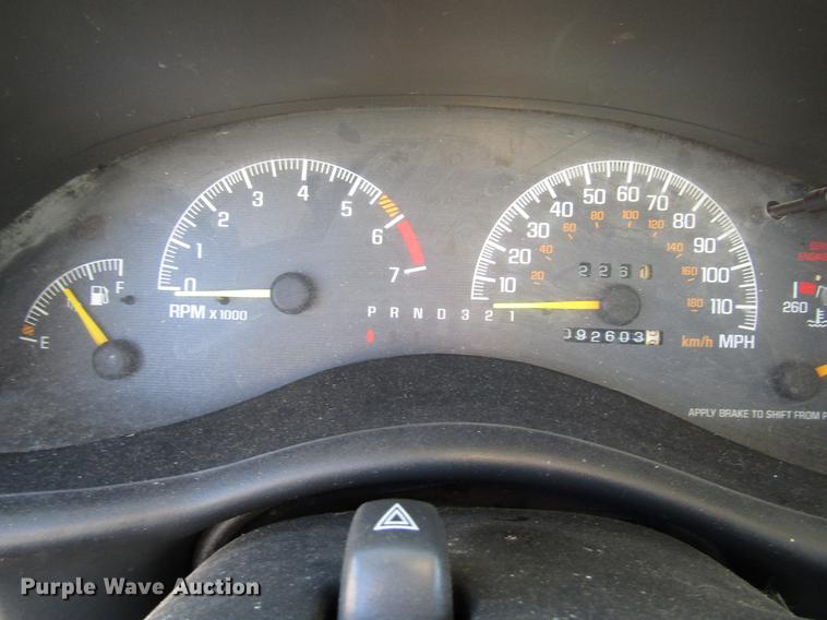 image for item DD3716 2001 Pontiac Grand Prix