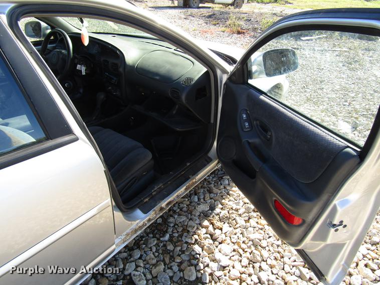 image for item DD3716 2001 Pontiac Grand Prix